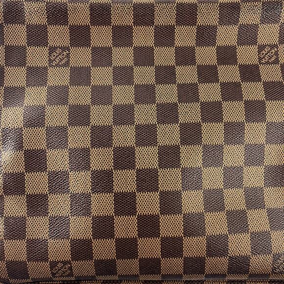 LOUIS VUITTON Damier Ebene Naviglio Messenger Bag - Picture 9 of 14